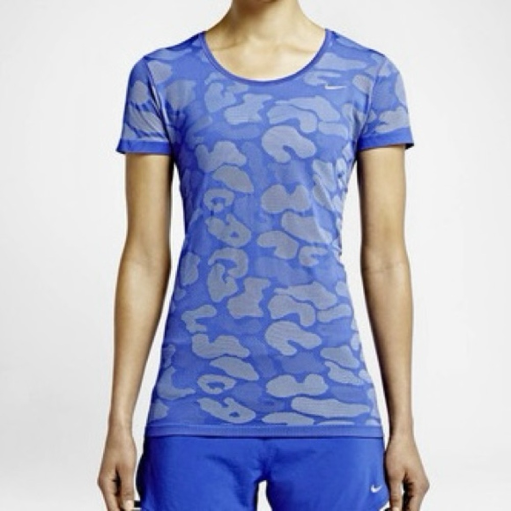 Nike Dri Fit Blue Camo Running Shirt Women’s Large Short Sleeve